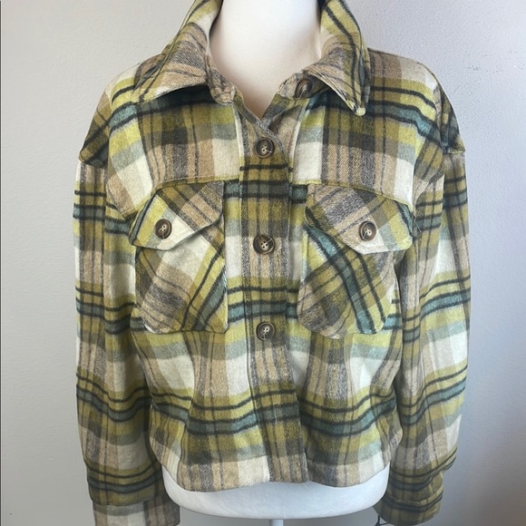 NWT $98 Bagatelle Green and Cream Utility Cropped Jacket - Picture 2 of 8